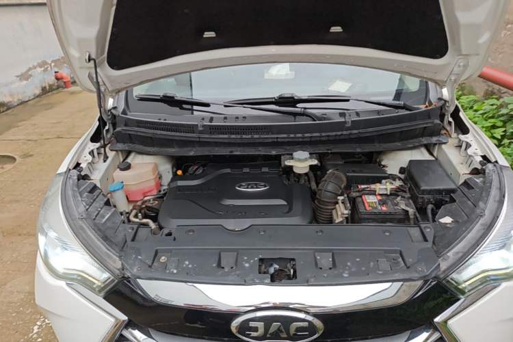 Used JAC Group Refine S3 2018 Custom Edition 1.5L Manual Luxury Smart Model Engine Bay
