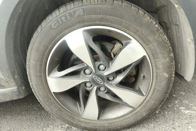 Used JAC Group Refine S3 2018 1.6L CVT European Version Exterior 1
