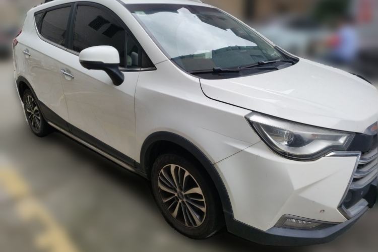 Used JAC Group Refine S3 2018 Smart Drive Edition 1.5L Manual Luxury Smart Model Front Right 45 Deg