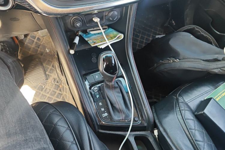 Used JAC Group Refine S3 2018 1.6L CVT European Version Gear Lever