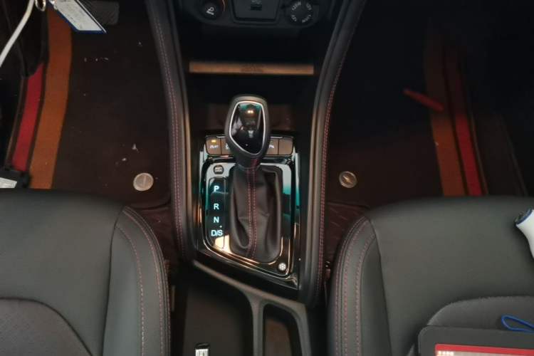 Used JAC Group Refine S3 2018 Smart Drive Version 1.6L CVT Luxury Smart Model Gear Lever