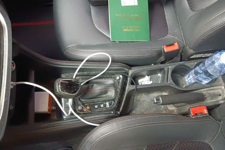 Used JAC Group Refine S3 2018 Custom Edition 1.6L CVT Luxury Smart Model Gear Lever