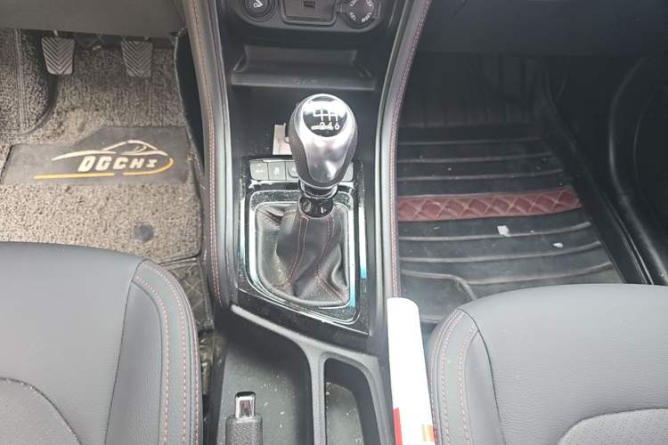Used JAC Group Refine S3 2018 Smart Drive Edition 1.5L Manual Luxury Smart Model Gear Lever