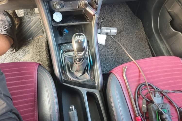 Used JAC Group Refine S3 2018 Custom Edition 1.5L Manual Luxury Smart Model Gear Lever