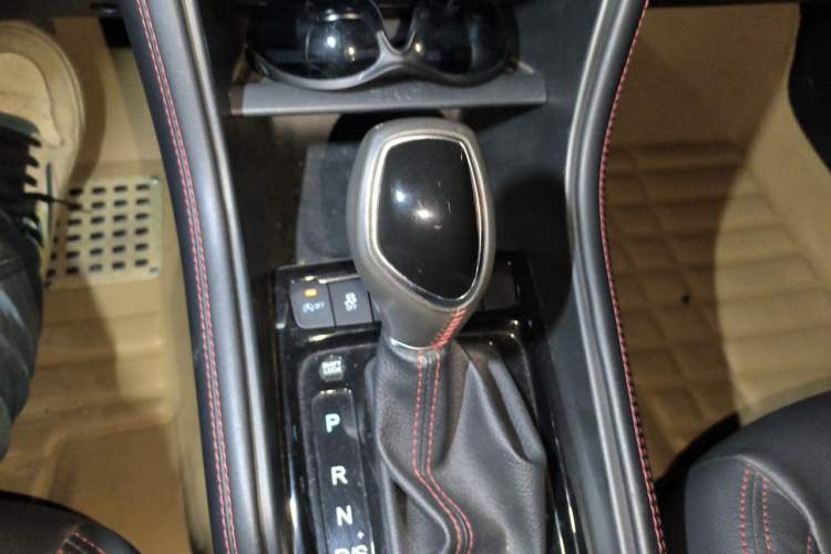 Used JAC Group Refine S3 2018 Smart Drive Version 1.6L CVT Luxury Smart Model Gear Lever