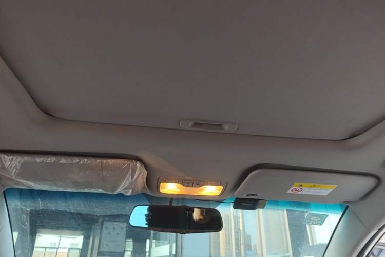 Used JAC Group Refine S3 2018 Custom Edition 1.5L Manual Luxury Smart Model Headliner