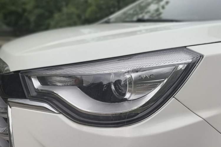 Used JAC Group Refine S3 2018 Custom Edition 1.5L Manual Luxury Smart Model Left Front Headlight