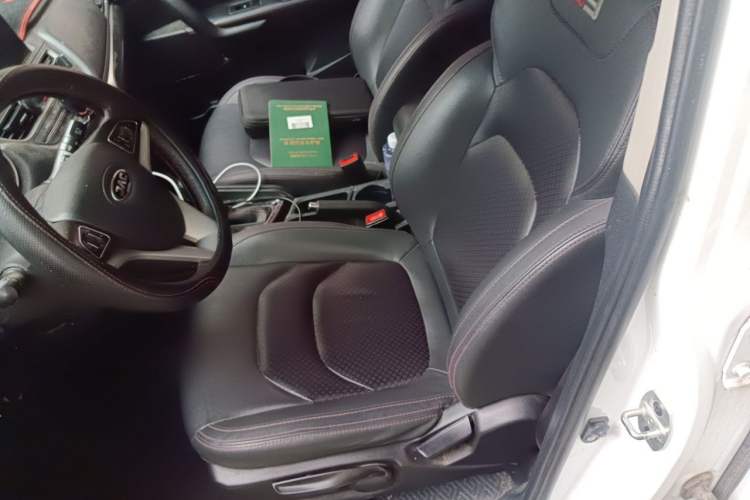 Used JAC Group Refine S3 2018 Custom Edition 1.6L CVT Luxury Smart Model Left Front Seat