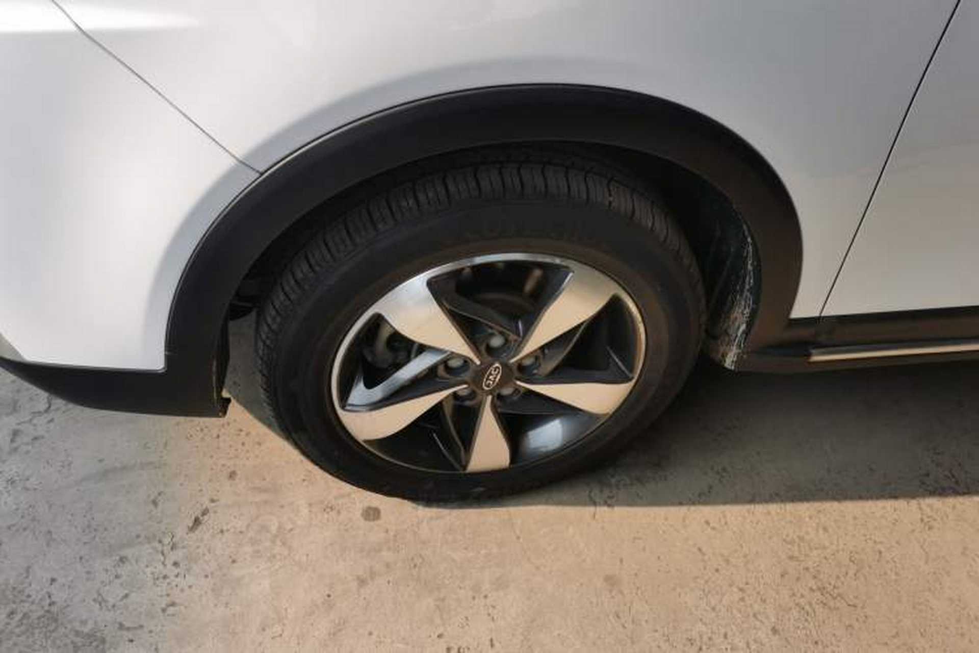 Used JAC Group Refine S3 2018 Custom Edition 1.5L Manual Luxury Smart Model Left Front Wheel Hub