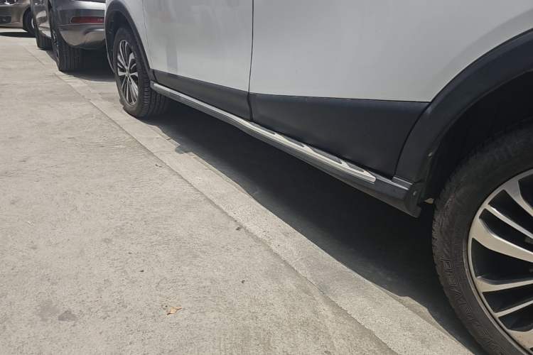 Used JAC Group Refine S3 2018 Smart Drive Edition 1.5L Manual Luxury Smart Model Left Side Sill