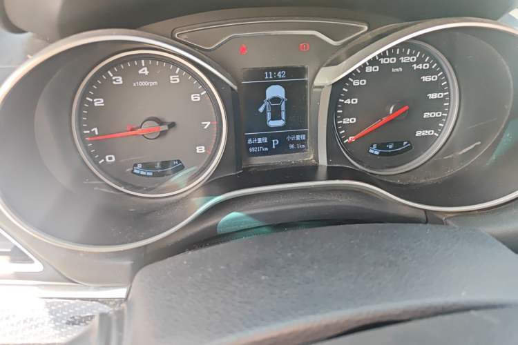 Used JAC Group Refine S3 2018 1.6L CVT European Version Odometer Close Up