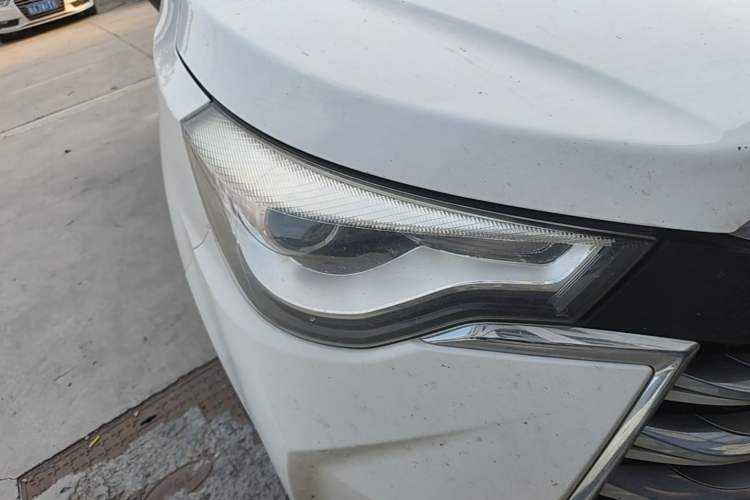 Used JAC Group Refine S3 2018 Custom Edition 1.5L Manual Luxury Smart Model Right Front Headlight