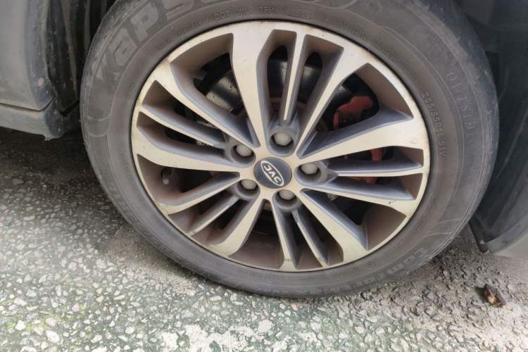 Used JAC Group Refine S3 2018 Smart Drive Edition 1.5L Manual Luxury Smart Model Right Front Wheel Hub