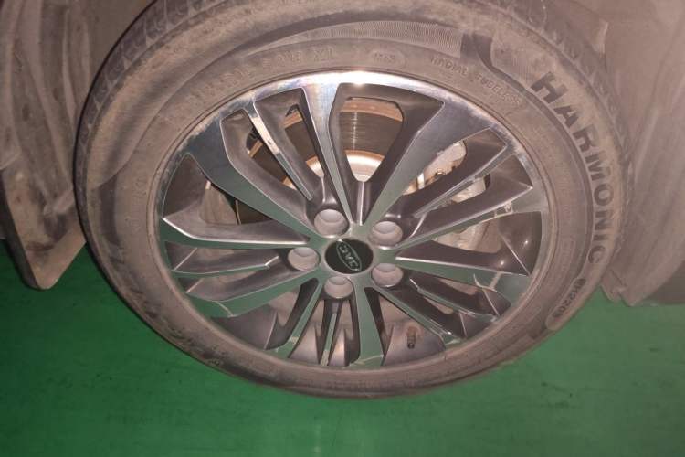 Used JAC Group Refine S3 2018 Smart Drive Edition 1.5L Manual Luxury Smart Model Right Front Wheel Hub
