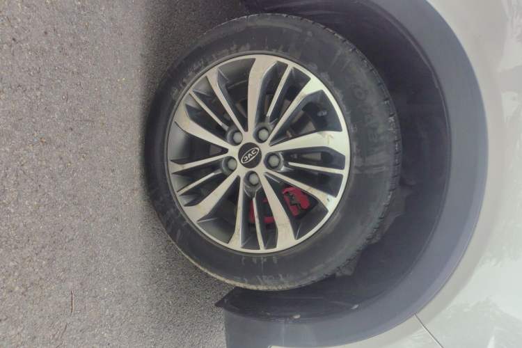 Used JAC Group Refine S3 2018 Smart Drive Version 1.6L CVT Luxury Smart Model Right Front Wheel Hub
