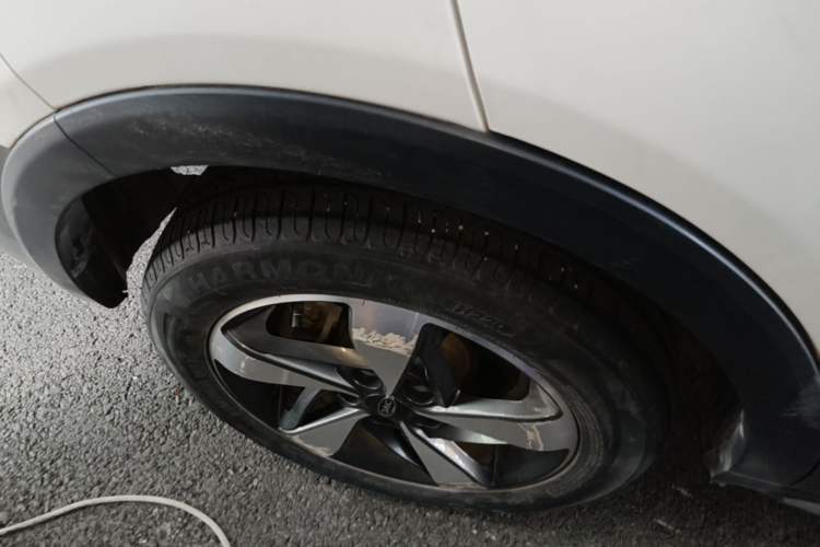 Used JAC Group Refine S3 2018 Custom Edition 1.5L Manual Luxury Smart Model Right Rear Wheel Hub