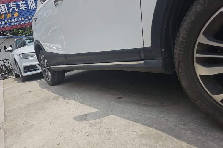Used JAC Group Refine S3 2018 Smart Drive Edition 1.5L Manual Luxury Smart Model Right Side Sill