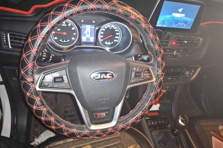 Used JAC Group Refine S3 2018 Smart Drive Edition 1.5L Manual Luxury Smart Model Steering Wheel