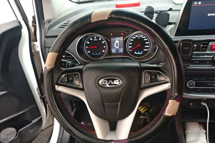 Used JAC Group Refine S3 2018 Custom Edition 1.5L Manual Luxury Smart Model Steering Wheel