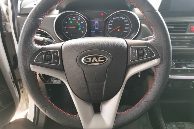 Used JAC Group Refine S3 2018 Custom Edition 1.5L Manual Luxury Smart Model Steering Wheel