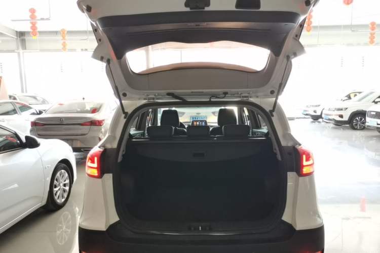 Used JAC Group Refine S3 2018 Smart Drive Version 1.6L CVT Luxury Smart Model Trunk