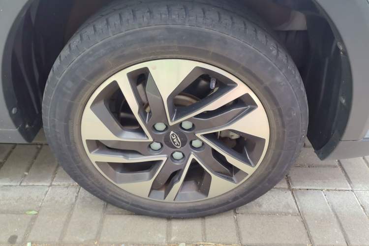 Used JAC Group Refine S3 2020 1.5L Manual - Overdrive Type I Right Front Wheel Hub