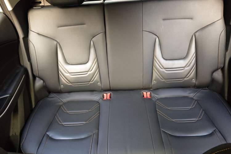 Used JAC Group Refine S4 2019 1.5T Manual Dream Edition Interior 7