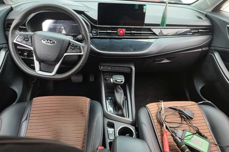 Used JAC Group Refine S4 2019 1.6L CVT Dream Edition Center Console