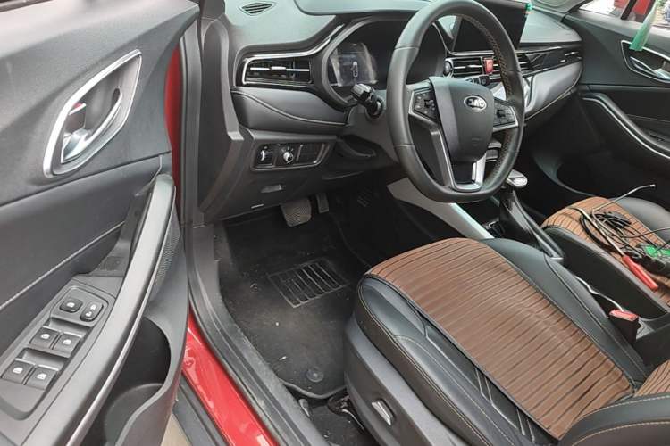 Used JAC Group Refine S4 2019 1.6L CVT Dream Edition Driver Seat