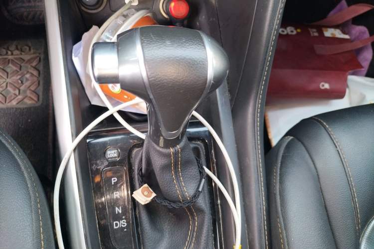 Used JAC Group Refine S4 2019 1.6L CVT Superior Edition Gear Lever