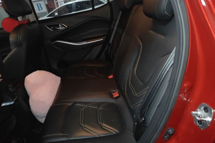 Used JAC Group Refine S4 2019 1.6L CVT Dream Edition Interior 4