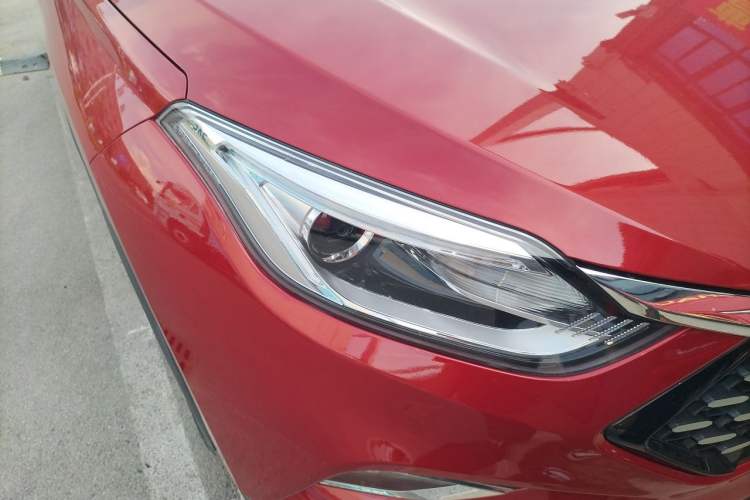 Used JAC Group Refine S4 2019 1.6L CVT Superior Edition Right Front Headlight