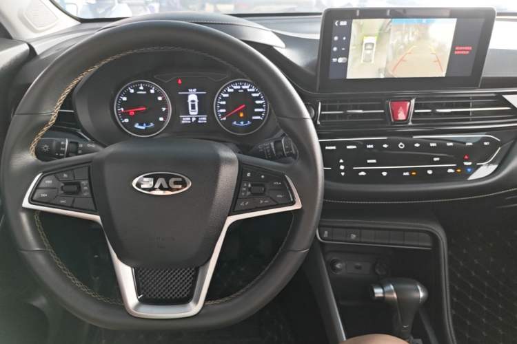 Used JAC Group Refine S4 2019 1.6L CVT Superior Edition Center Console