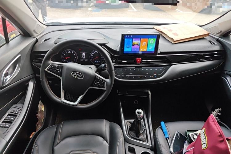 Used JAC Group Refine S4 2019 1.5T Manual Overdrive Model Center Console