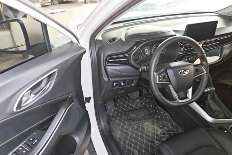 Used JAC Group Refine S4 2019 1.6L CVT Superior Edition Driver Seat