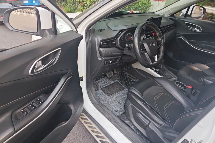 Used JAC Group Refine S4 2019 1.6L CVT Superior Edition Driver Seat
