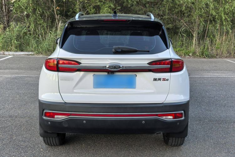 Used JAC Group Refine S4 2019 1.6L CVT Superior Edition Exterior 4