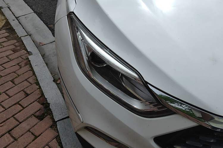 Used JAC Group Refine S4 2019 1.6L Manual Overdrive Model Exterior 6