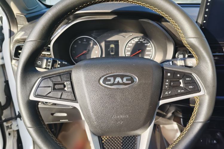 Used JAC Group Refine S4 2019 1.6L Manual Dream Edition Interior 5