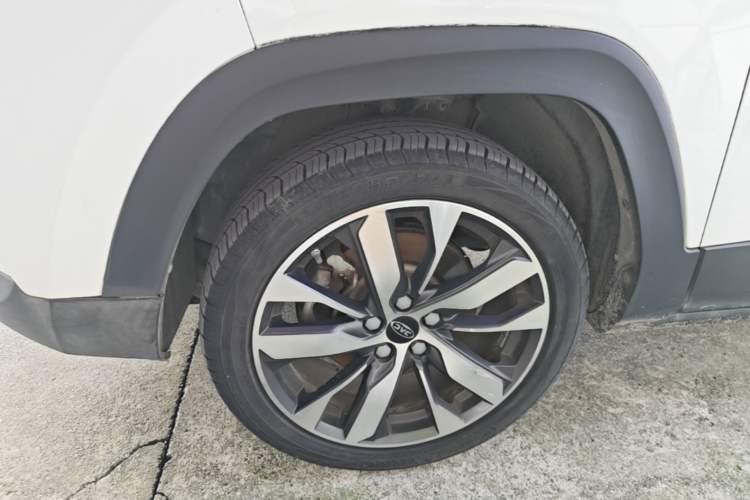 Used JAC Group Refine S4 2019 1.6L CVT Superior Edition Left Front Wheel Hub