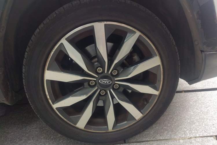 Used JAC Group Refine S4 2019 1.5T CVT Superior Trim Right Front Wheel Hub