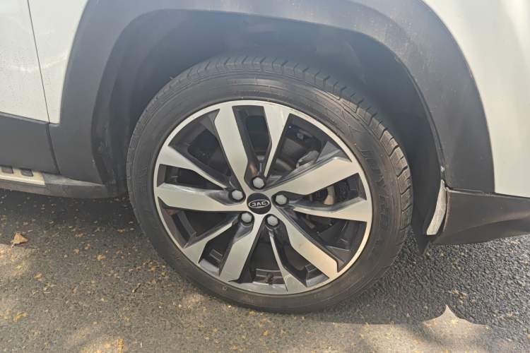 Used JAC Group Refine S4 2019 1.6L CVT Superior Edition Right Front Wheel Hub