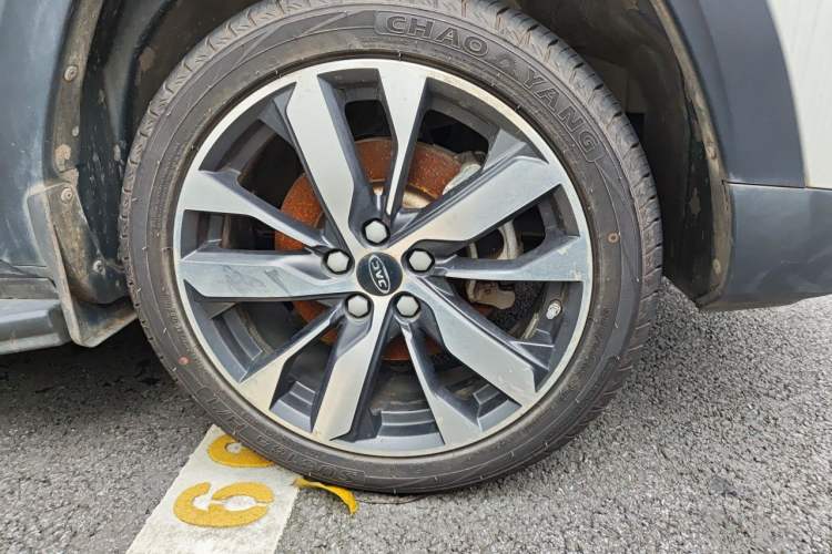 Used JAC Group Refine S4 2019 1.6L Manual Overdrive Model Right Front Wheel Hub