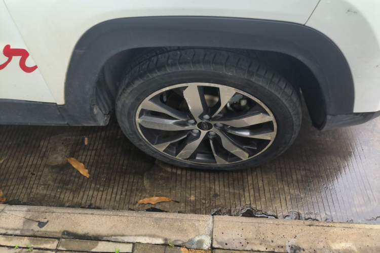 Used JAC Group Refine S4 2019 1.6L CVT Superior Edition Right Front Wheel Hub