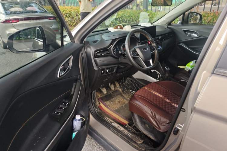 Used JAC Group Refine S4 2019 1.5T Manual Overdrive Model Driver Seat