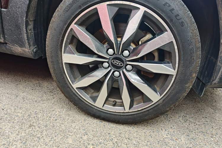 Used JAC Group Refine S4 2020 1.5T CVT Dream II Trim Right Front Wheel Hub
