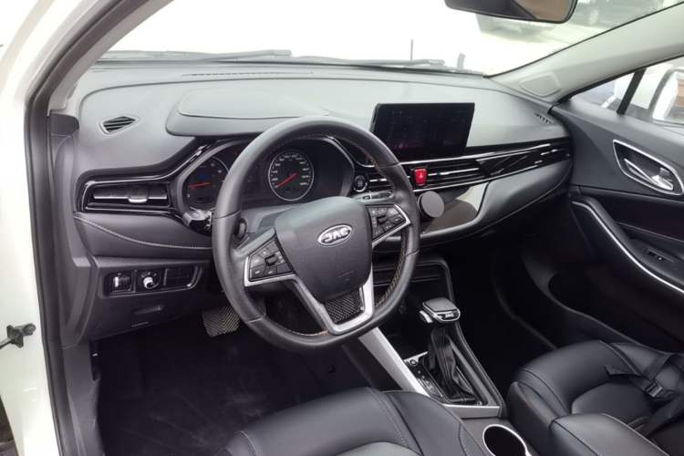 Used JAC Group Refine S4 2020 1.5T CVT Superior Trim Center Console