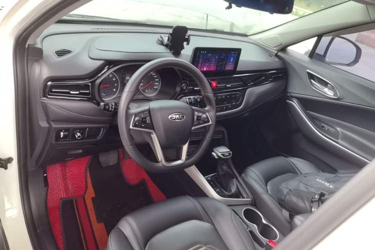 Used JAC Group Refine S4 2020 1.5T CVT Superior Trim Center Console