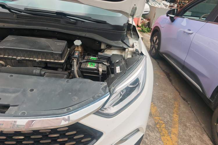 Used JAC Group Refine S4 2020 1.5T CVT Superior Trim Engine Bay Left