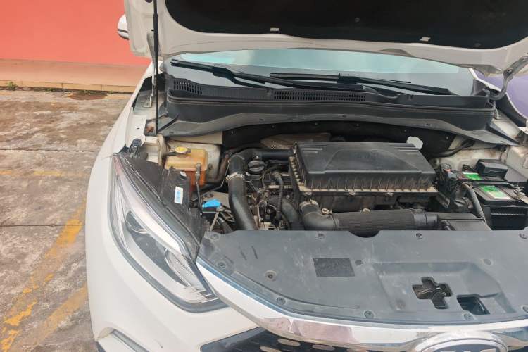 Used JAC Group Refine S4 2020 1.5T CVT Superior Trim Engine Bay Right